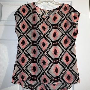 Sheer Pink, White, and Black Hexagon Pattern Blouse - Size Small 💓